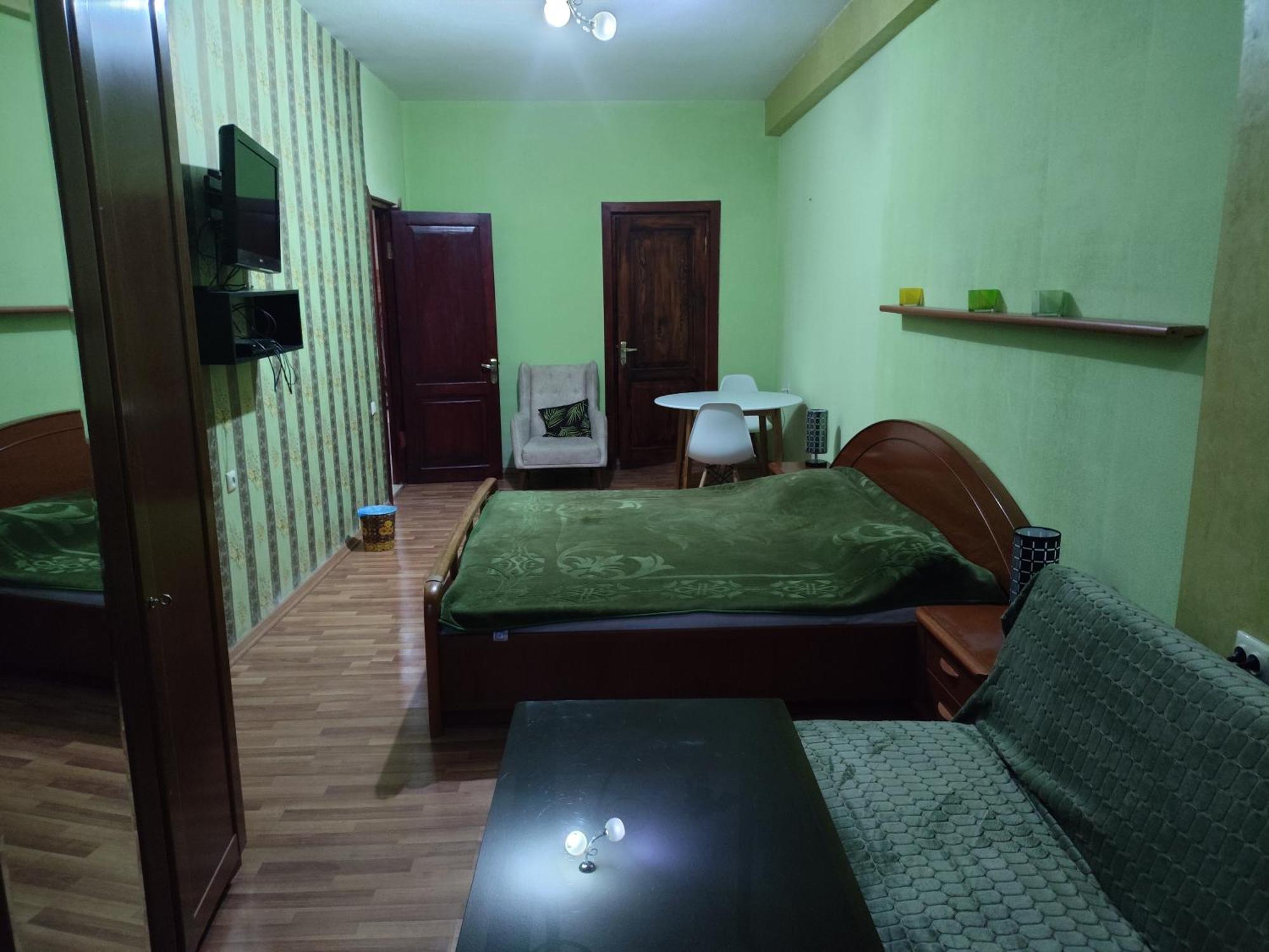Niko'S Apartments On Shartava Street Tbilisi Exterior photo